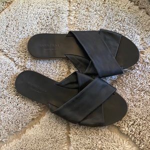 Everlane Leather Crossover Sandal